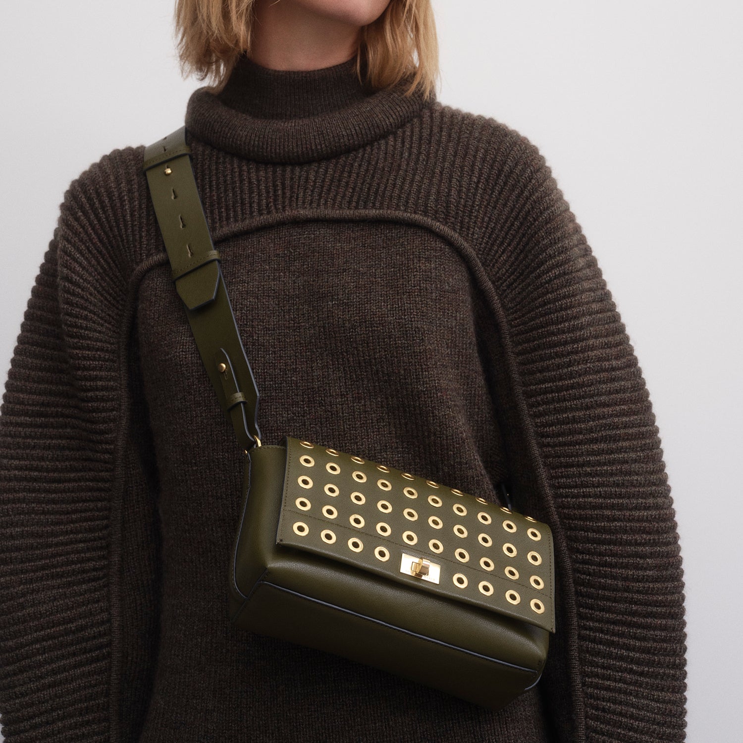 Mortimer Eyelet Cross-body -

          
            Smooth Leather in Bonsai Green -
          

          Anya Hindmarch EU
