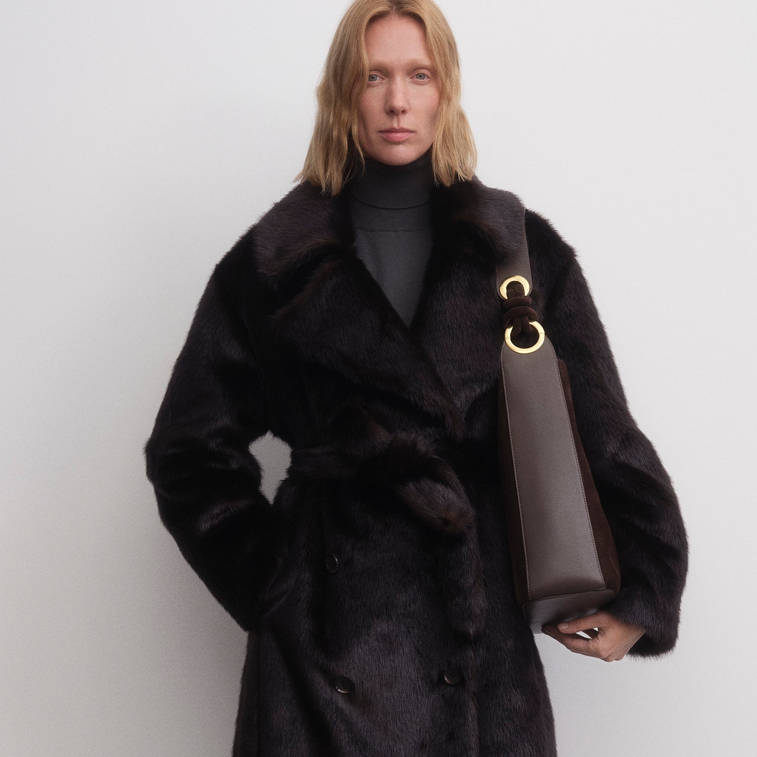 Ringo Shoulder Bag -

          
            Suede Leather in Truffle Brown -
          

          Anya Hindmarch EU
