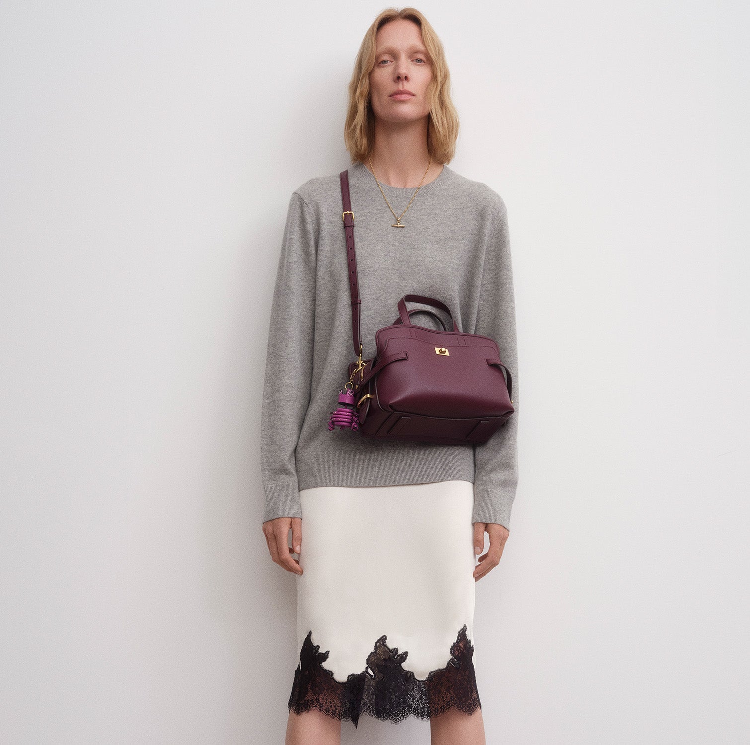 Wilson Cross-body -

          
            Smooth Leather in Orchid Purple -
          

          Anya Hindmarch EU

