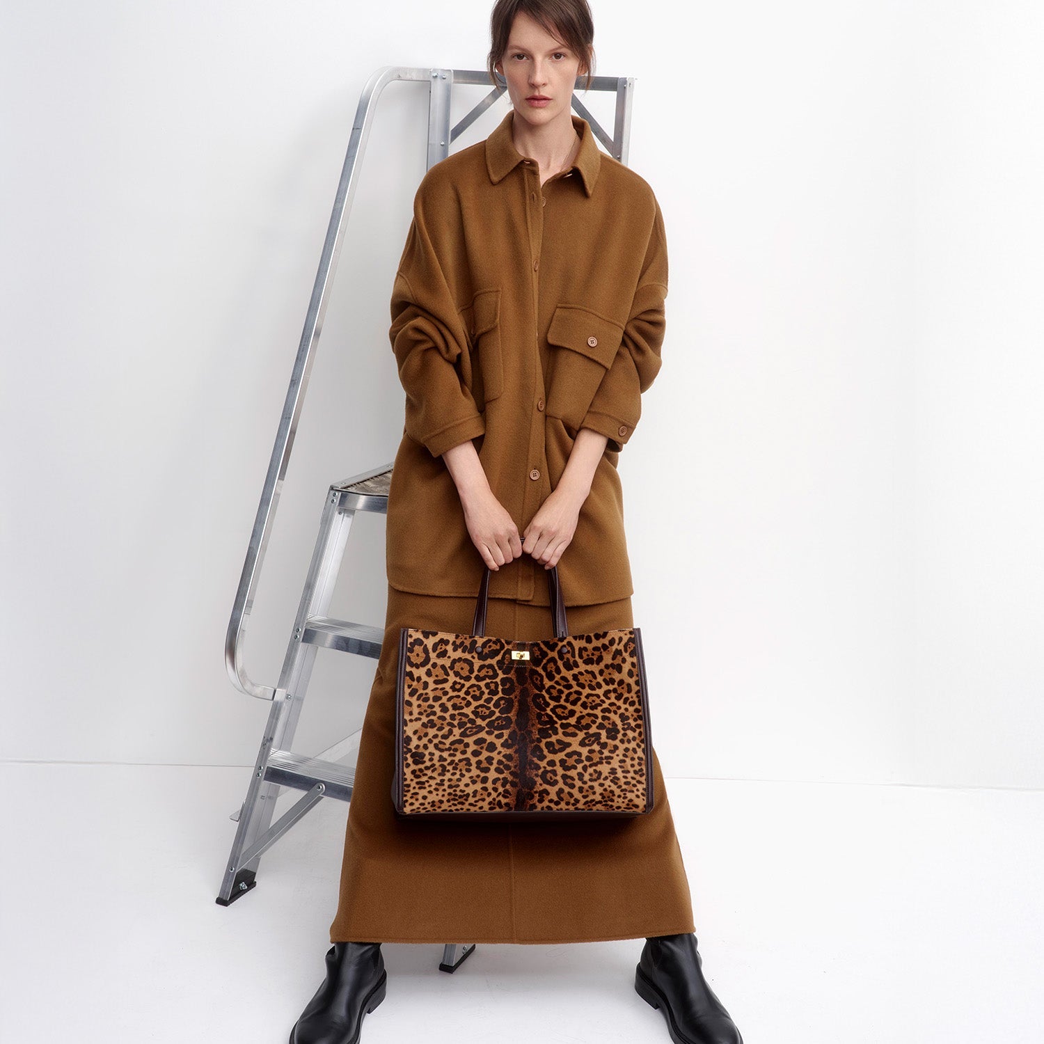 Mortimer Leopard Tote -

          
            Calf Leather in Leopard -
          

          Anya Hindmarch EU
