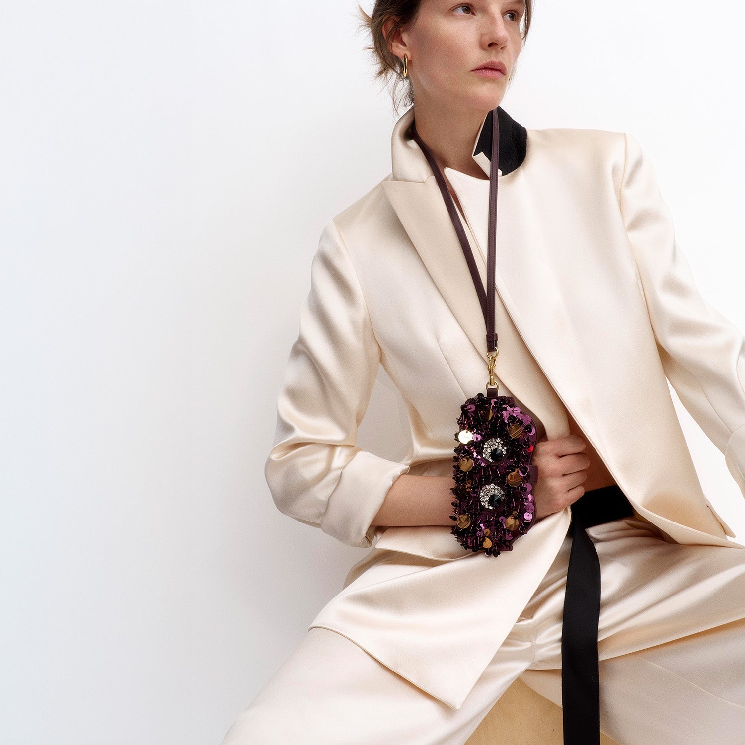 Embellished Eyes Sunglasses Pouch -

          
            Satin in Claret -
          

          Anya Hindmarch EU
