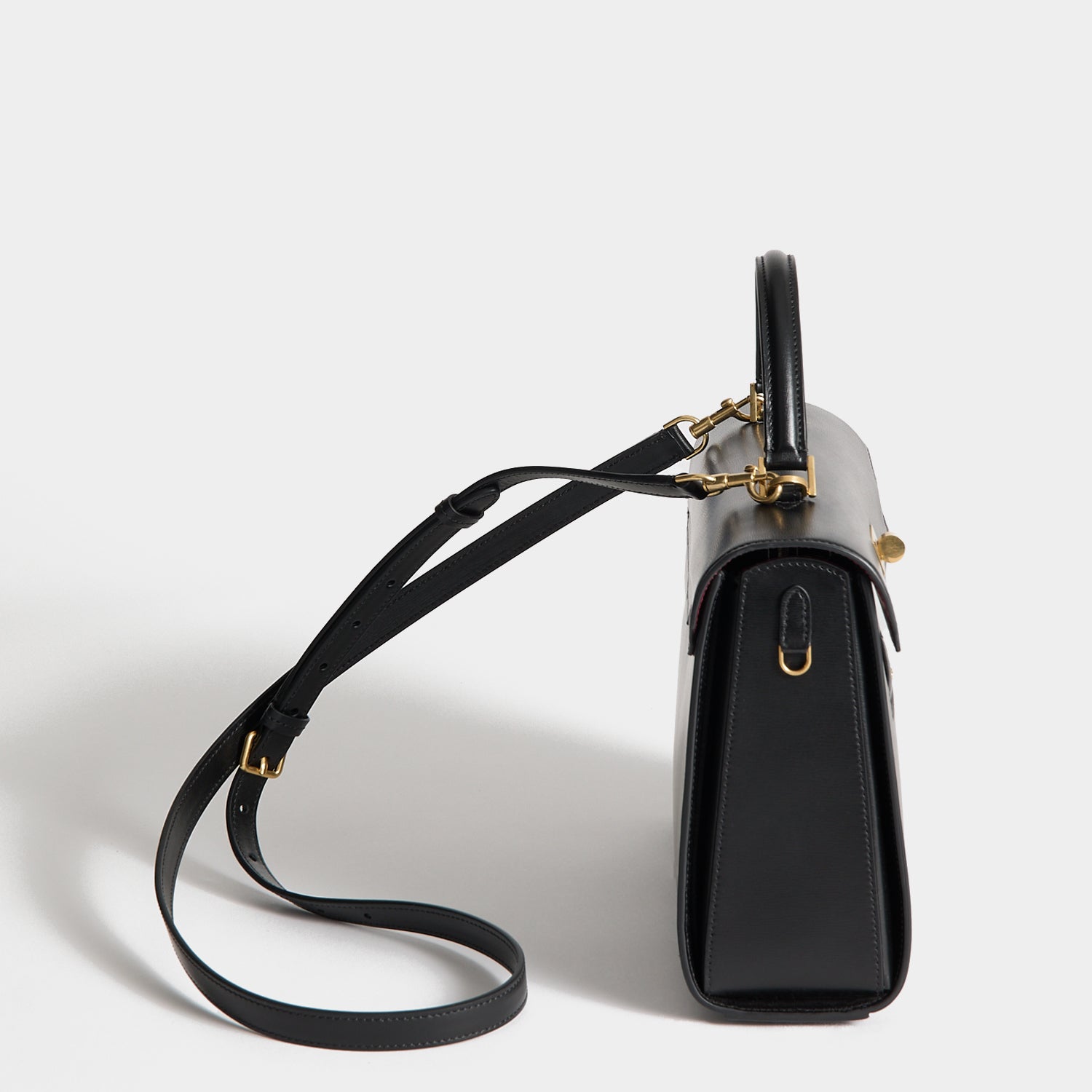 Mortimer Top Handle -

          
            Calf Leather in Black -
          

          Anya Hindmarch EU
