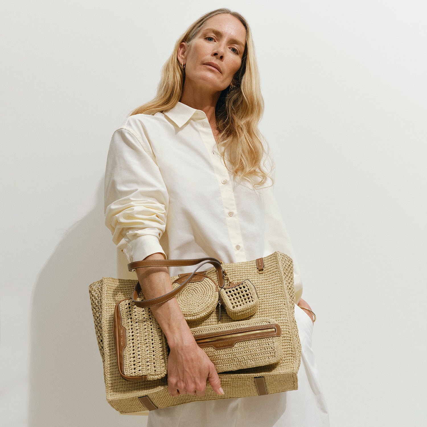 E/W Raffia Holiday Tote -

          
            Raffia in Natural -
          

          Anya Hindmarch EU
