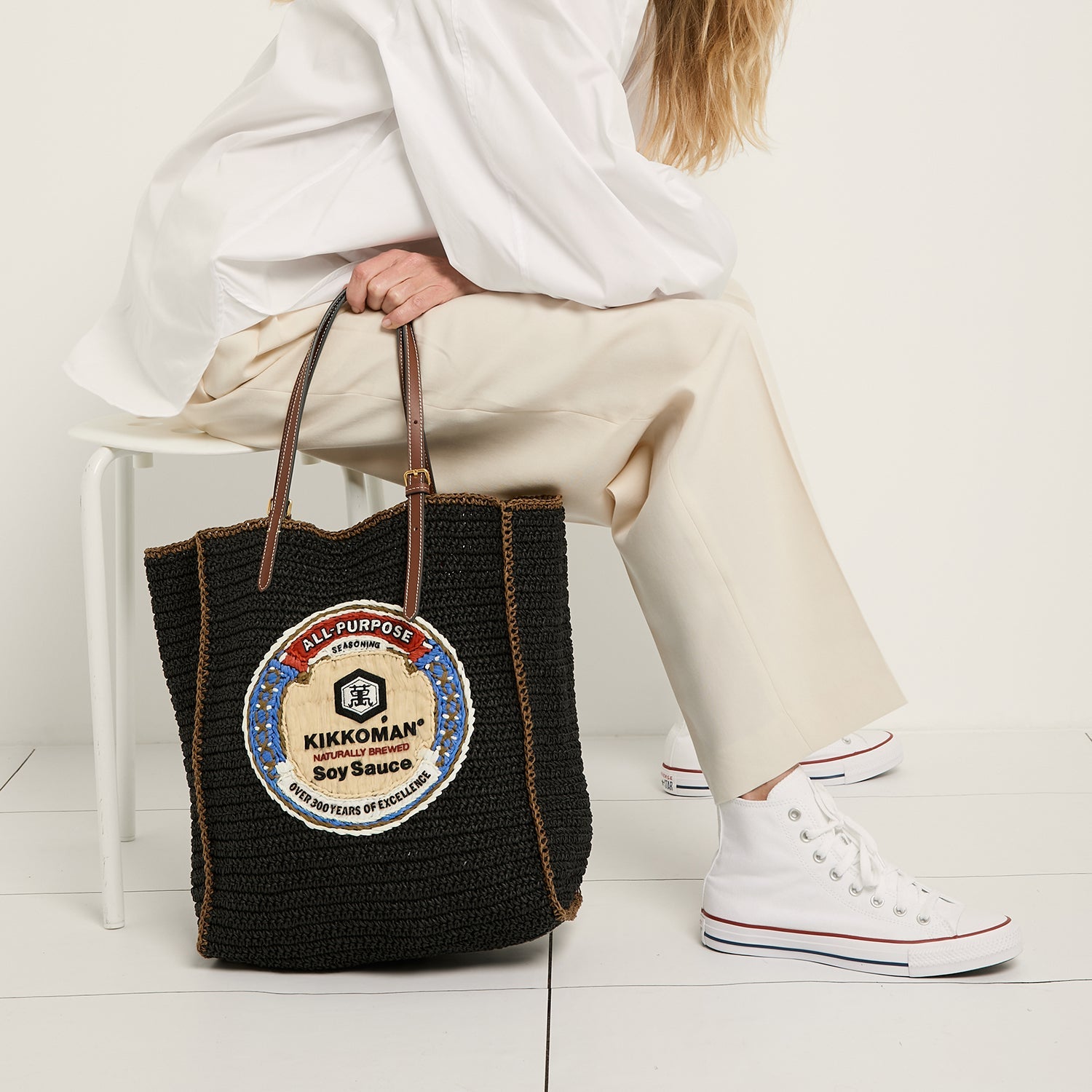 Anya Brands Kikkoman Raffia Tote -

                  
                    Paper Raffia in Black -
                  

                  Anya Hindmarch EU
