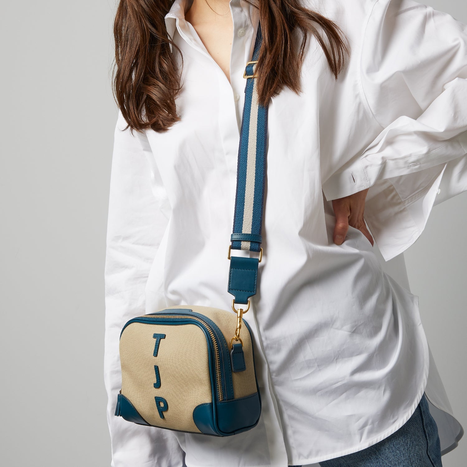 Bespoke Walton Cross-body -

          
            Cotton in Blue -
          

          Anya Hindmarch EU
