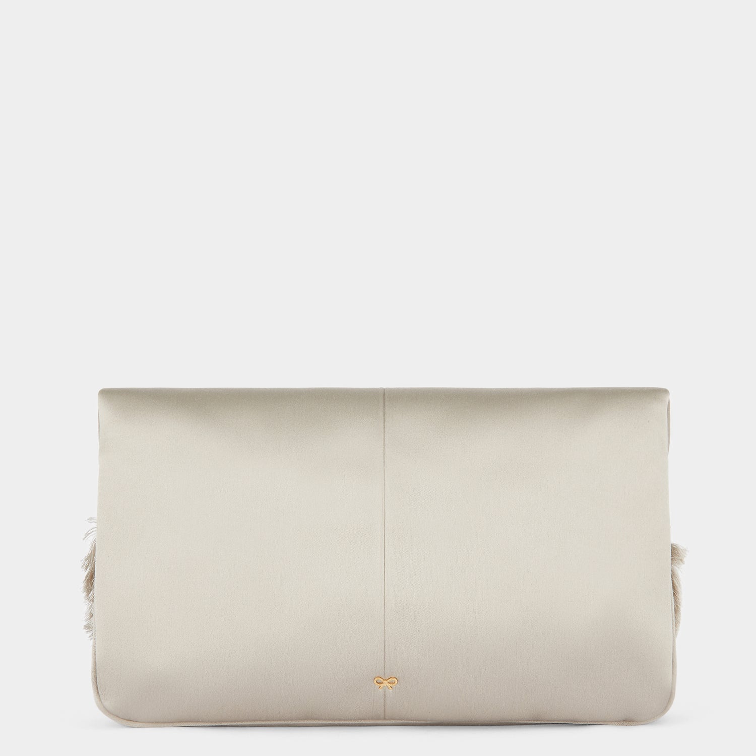 Bow Clutch -

          
            Satin in Silver -
          

          Anya Hindmarch EU
