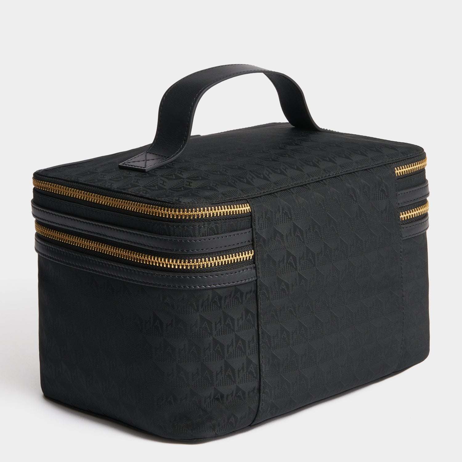 Logo Vanity Kit -

          
            Jacquard Nylon in Black -
          

          Anya Hindmarch EU
