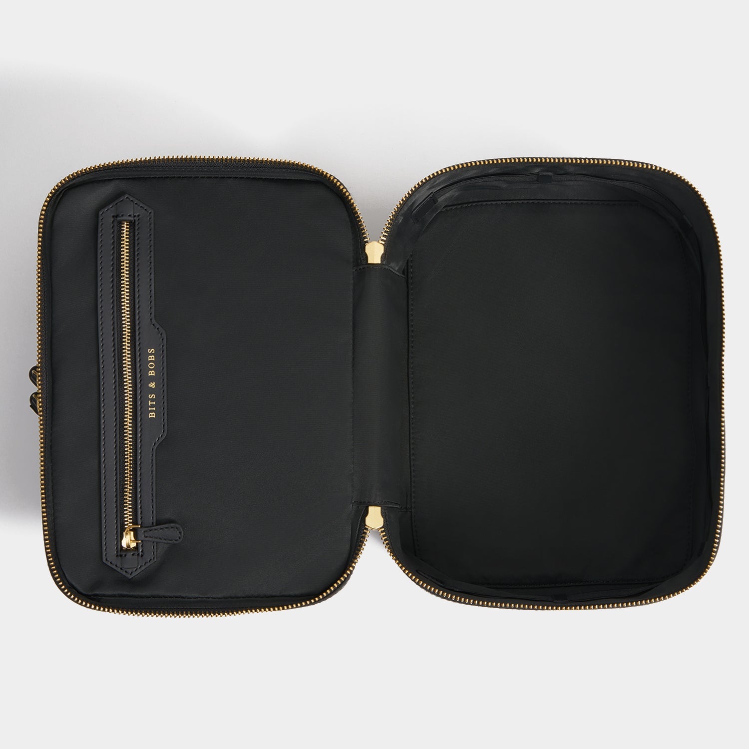 Logo Vanity Kit -

          
            Jacquard Nylon in Black -
          

          Anya Hindmarch EU
