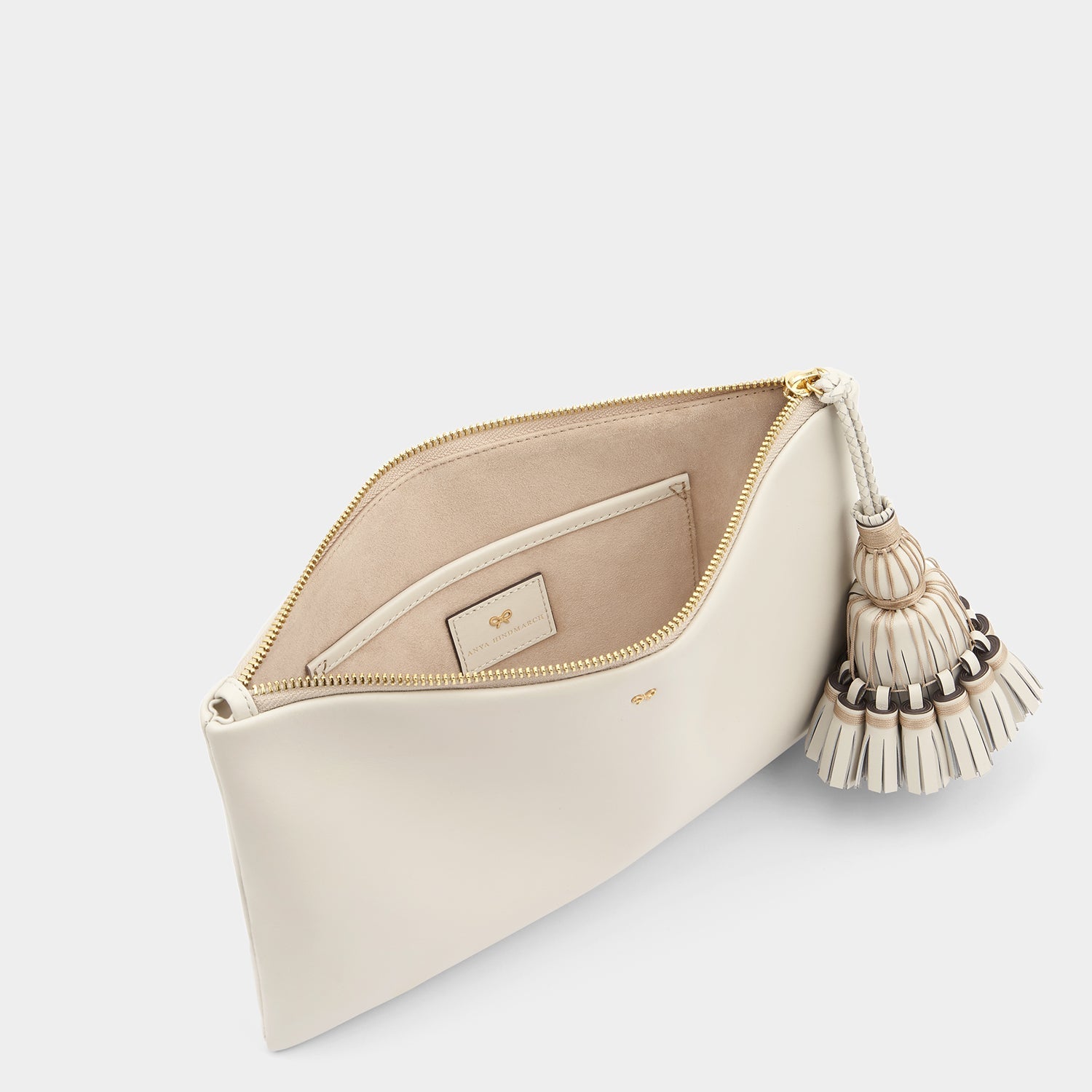 Georgiana Clutch -

          
            Circus Leather in Chalk -
          

          Anya Hindmarch EU
