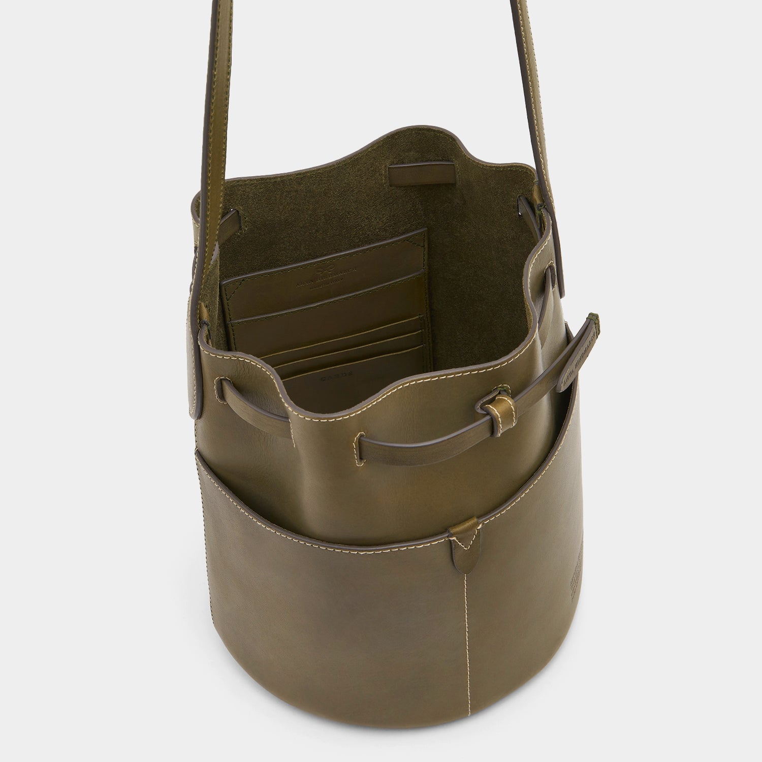 Return to Nature Small Bucket Bag -

                  
                    Compostable Leather in Fern -
                  

                  Anya Hindmarch EU
