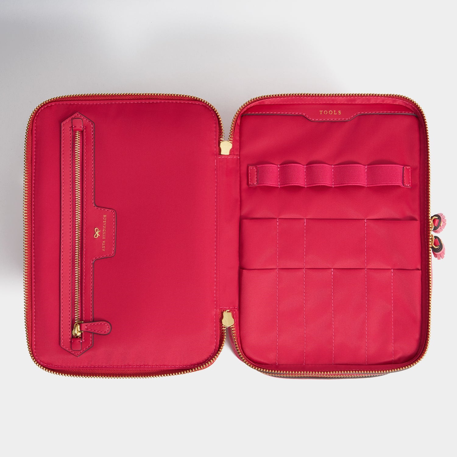 Logo Vanity Kit -

          
            Recycled Nylon in Magenta -
          

          Anya Hindmarch EU
