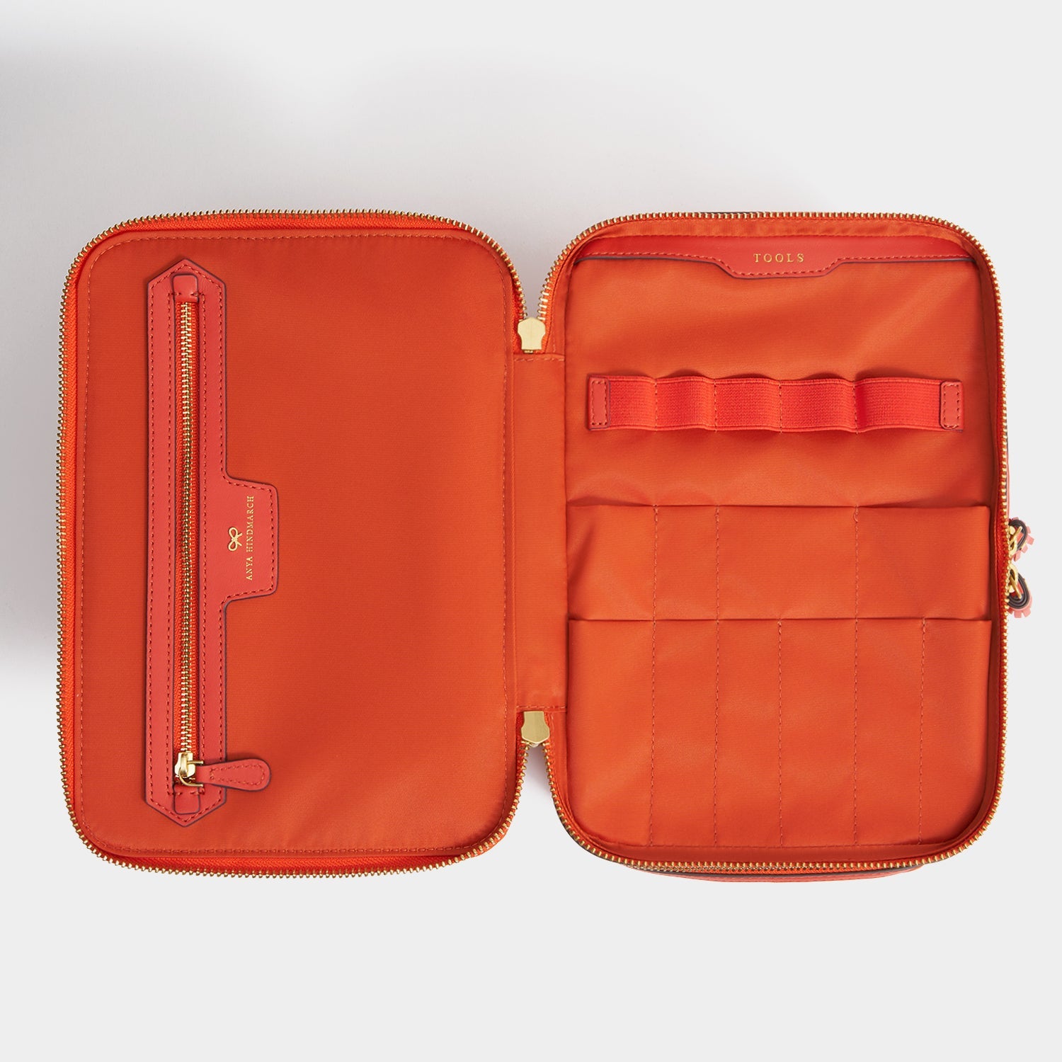 Logo Vanity Kit -

          
            Jacquard Nylon in Burnt Sienna -
          

          Anya Hindmarch EU
