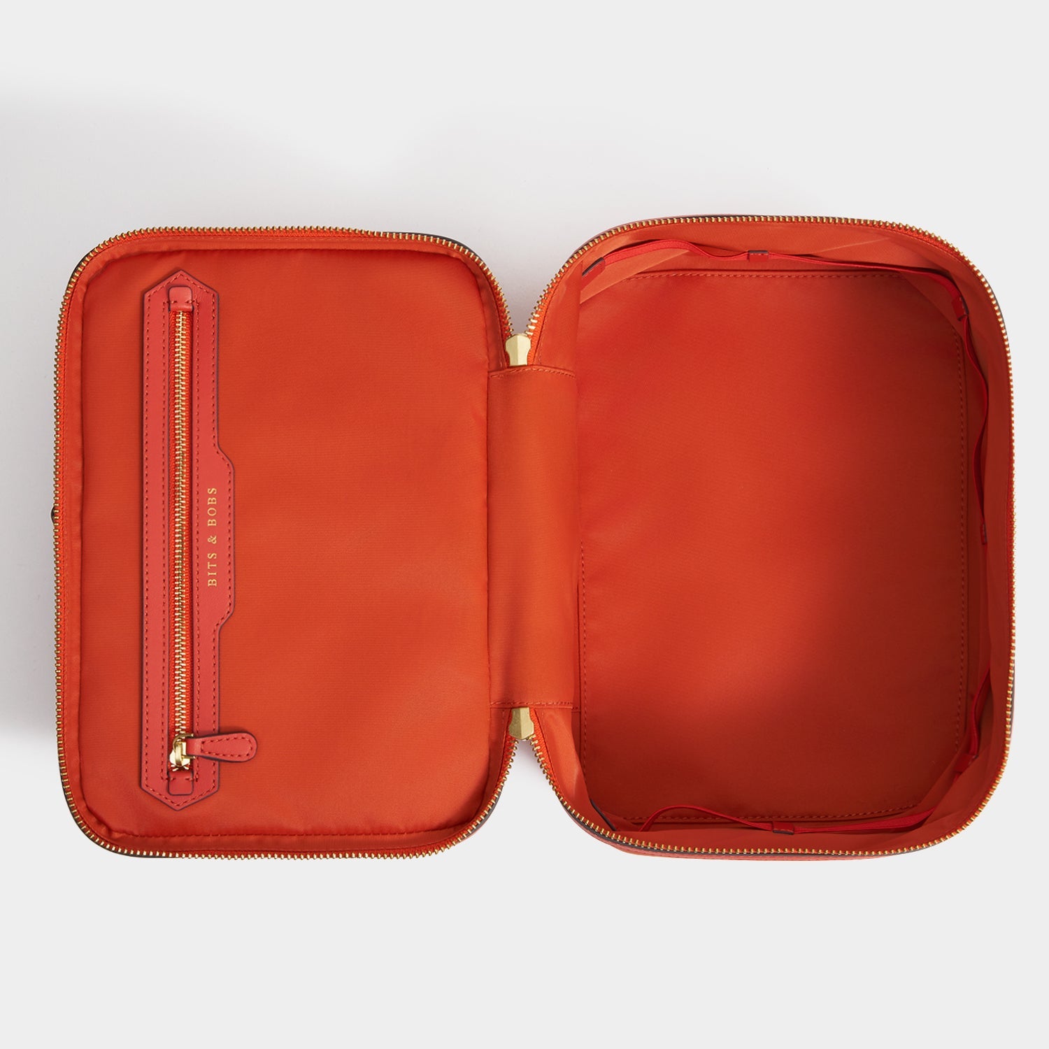 Logo Vanity Kit -

          
            Jacquard Nylon in Burnt Sienna -
          

          Anya Hindmarch EU
