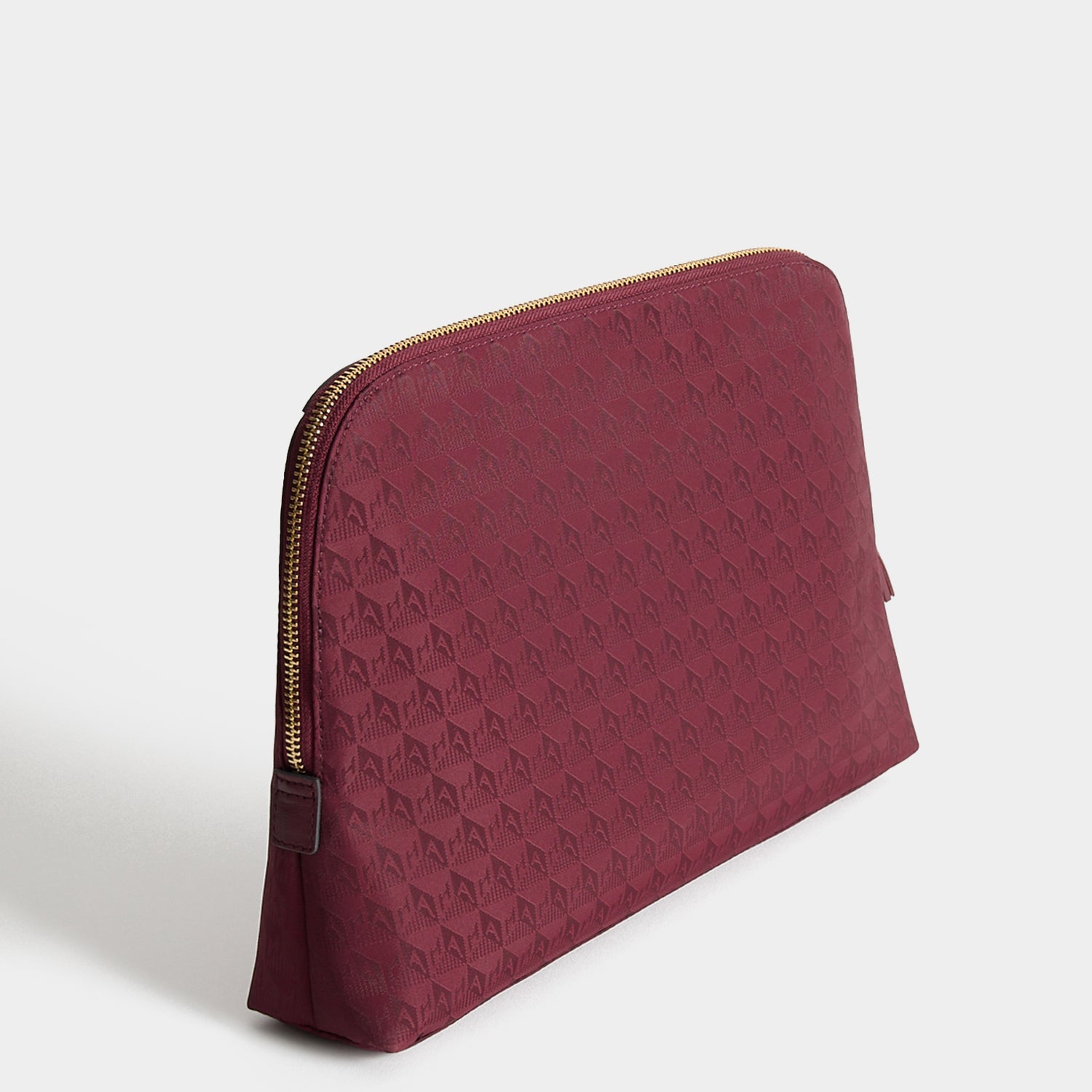 Logo Lotions and Potions Pouch -

          
            Jacquard Nylon in Medium Red -
          

          Anya Hindmarch EU
