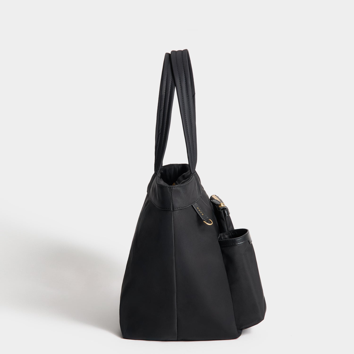 E/W Multi Pocket Tote -

          
            Regenerated ECONYL® in Black -
          

          Anya Hindmarch EU
