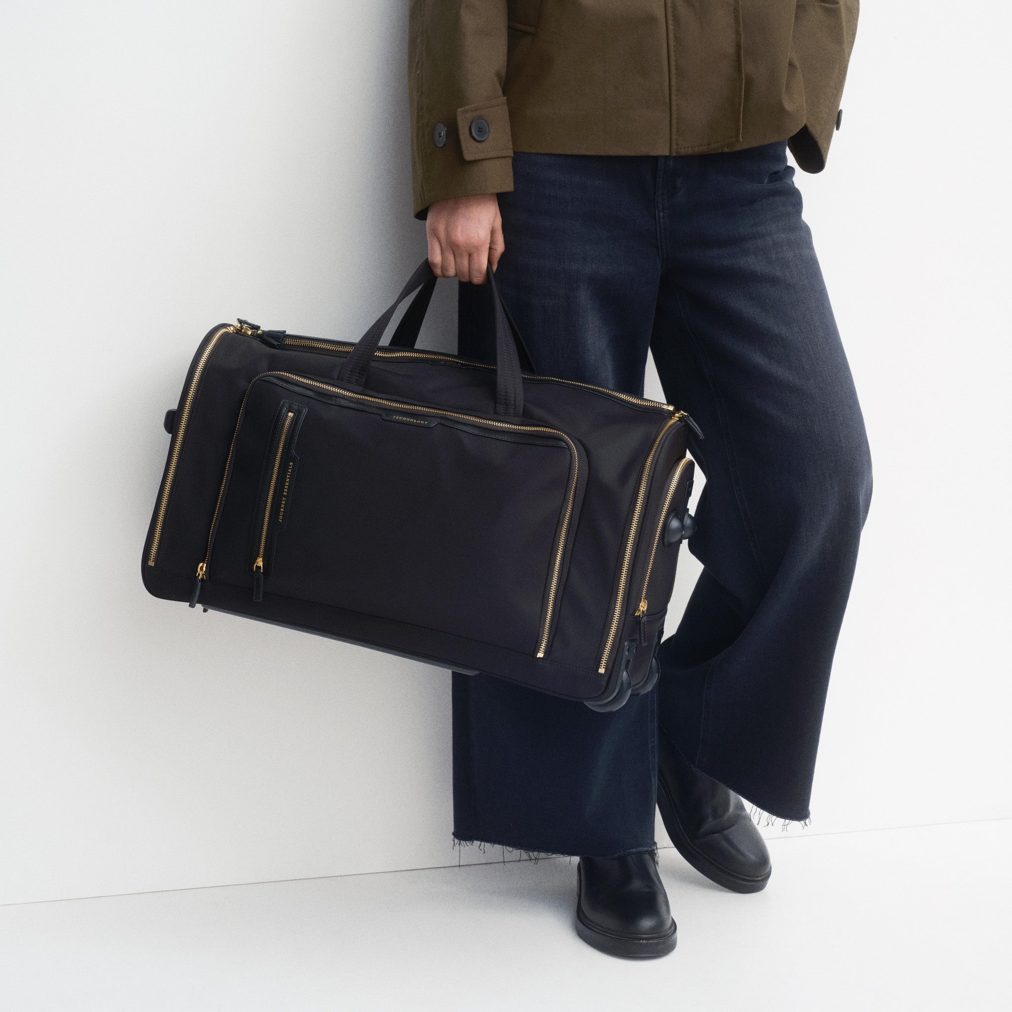 72 Hour Weekend Bag -

          
            Regenerated ECONYL® in Black -
          

          Anya Hindmarch EU
