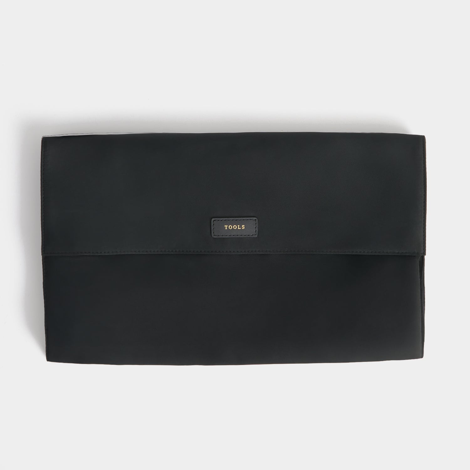 Logo Hair Kit Travel Pouch -

          
            Jacquard Nylon in Black -
          

          Anya Hindmarch EU
