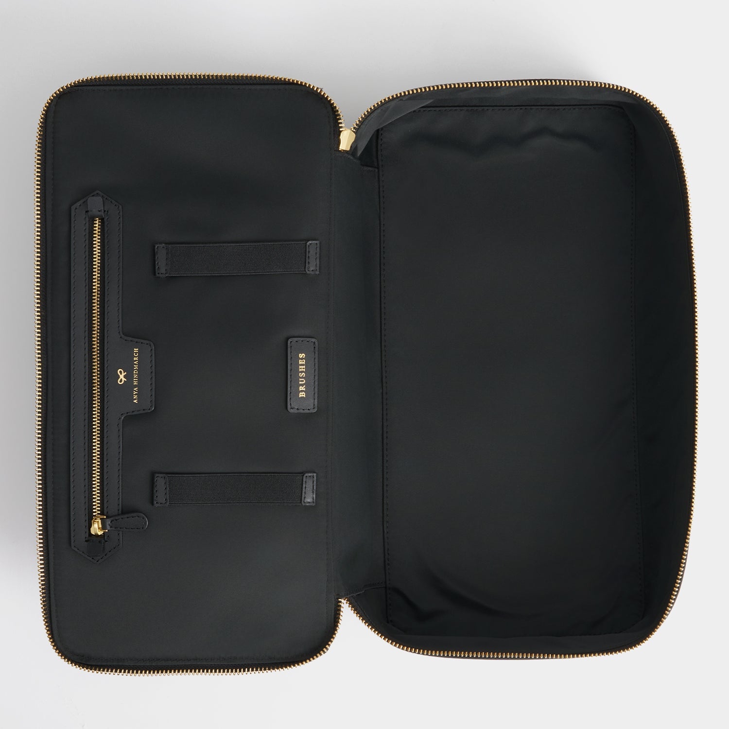 Logo Hair Kit Travel Pouch -

          
            Jacquard Nylon in Black -
          

          Anya Hindmarch EU
