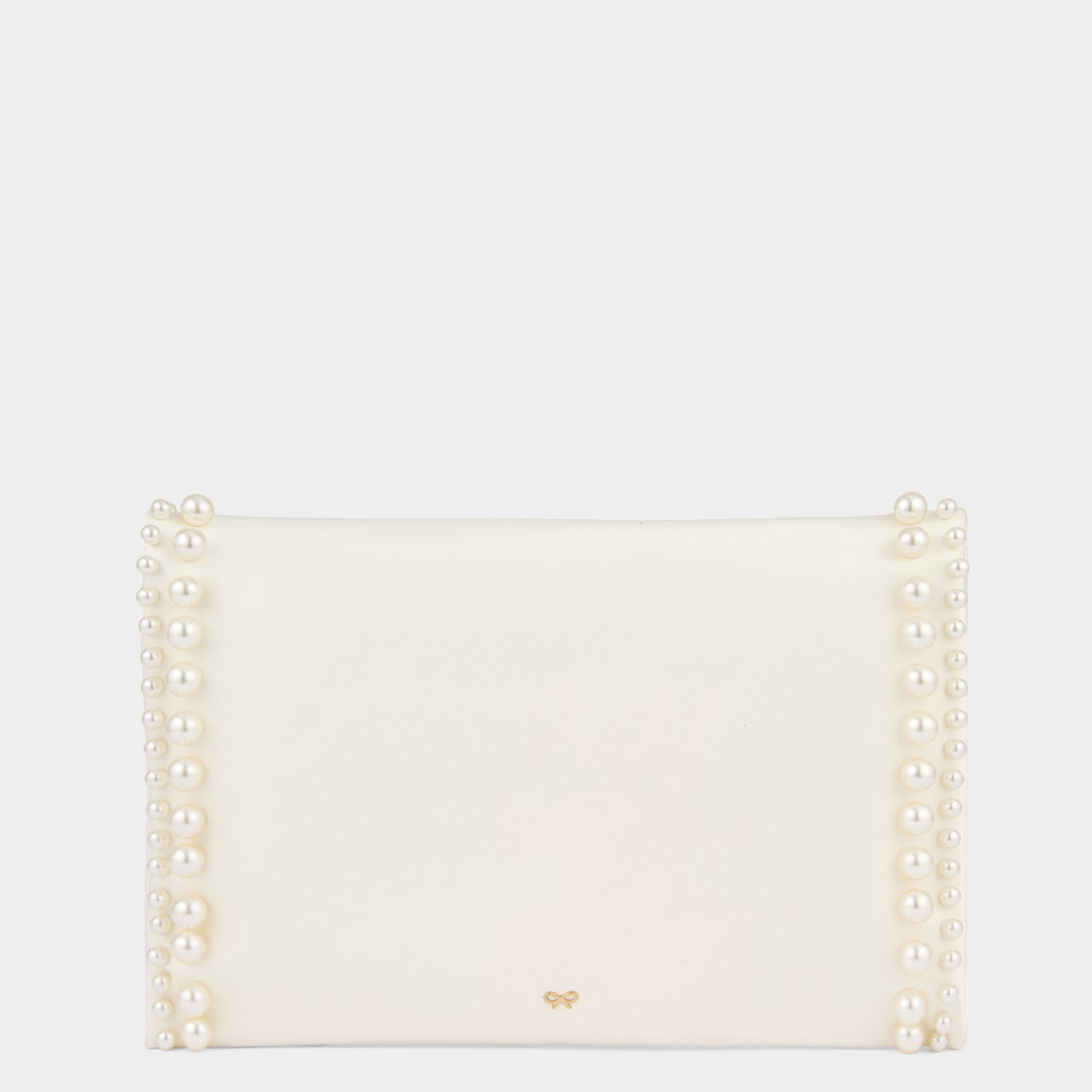 Valorie Pearls Clutch -

          
            Satin/Suede Leather in Ivory -
          

          Anya Hindmarch EU
