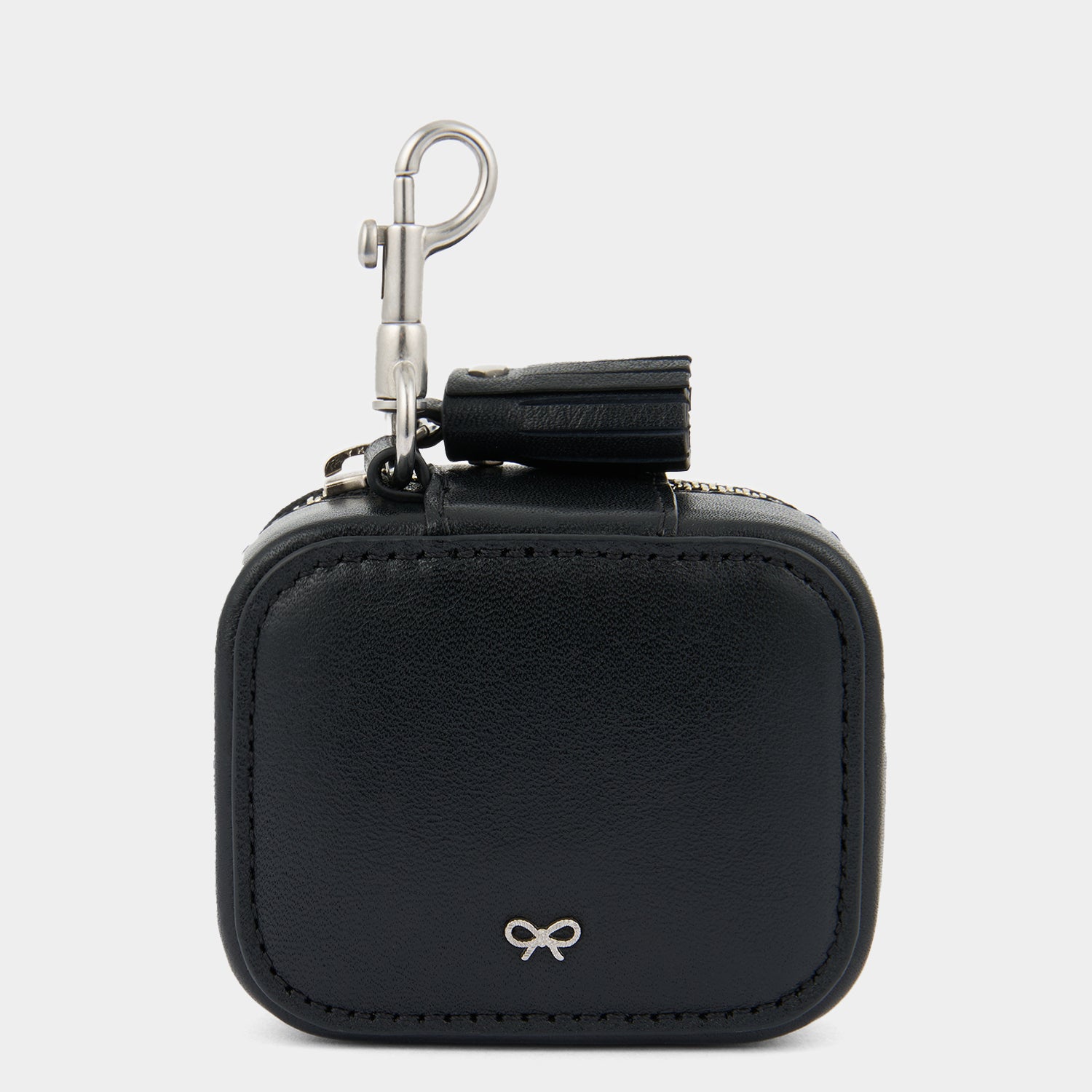 Eyes Studded Ear Phones Case -

          
            Satin Leather in Black -
          

          Anya Hindmarch EU
