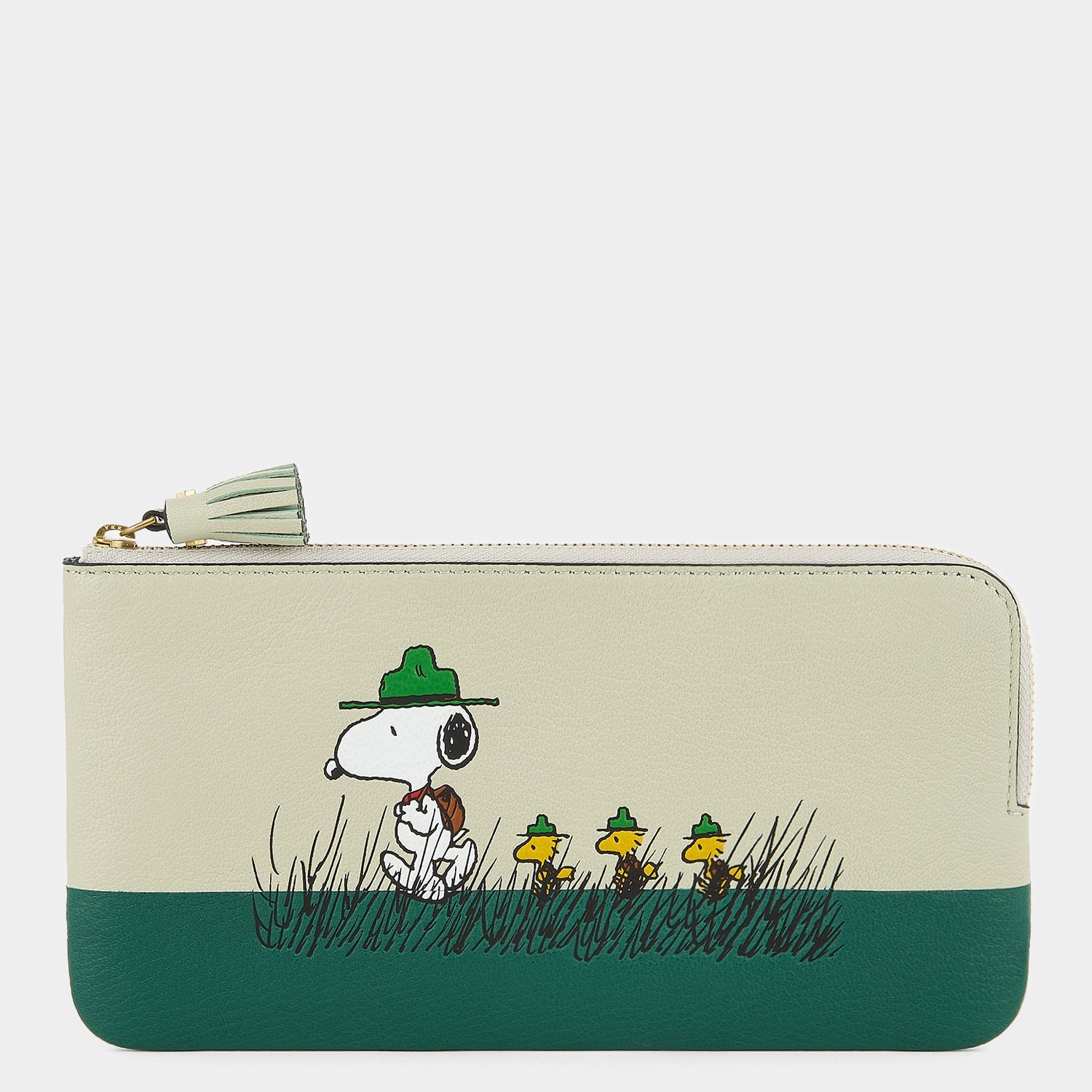 Peanuts Snoopy Zip Loose Pocket -

          
            Capra Leather in Eau De Nil Green -
          

          Anya Hindmarch EU
