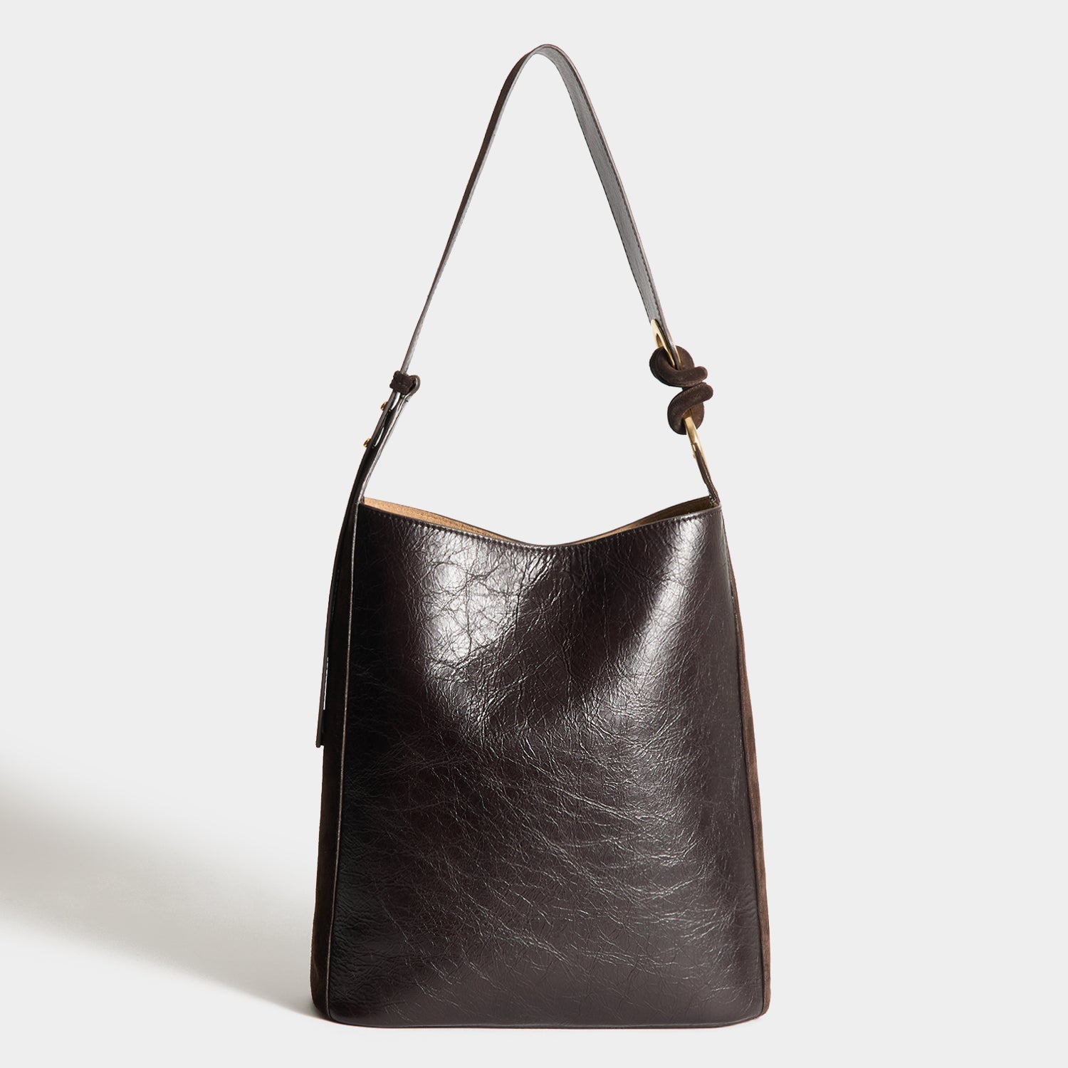 Ringo Chesterfield Shoulder Bag -

          
            Calf leather in Chocolate brown -
          

          Anya Hindmarch EU

