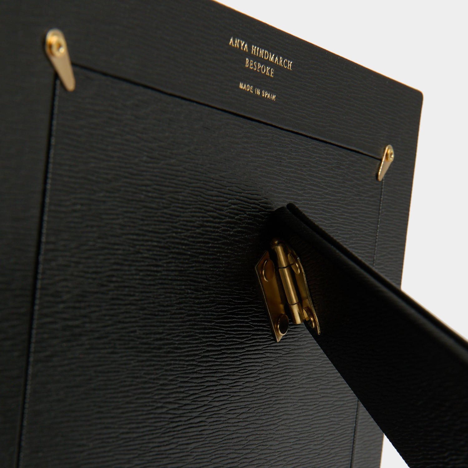 Bespoke Shaftesbury 6x4 Frame -

          
            London Grain in Black -
          

          Anya Hindmarch EU
