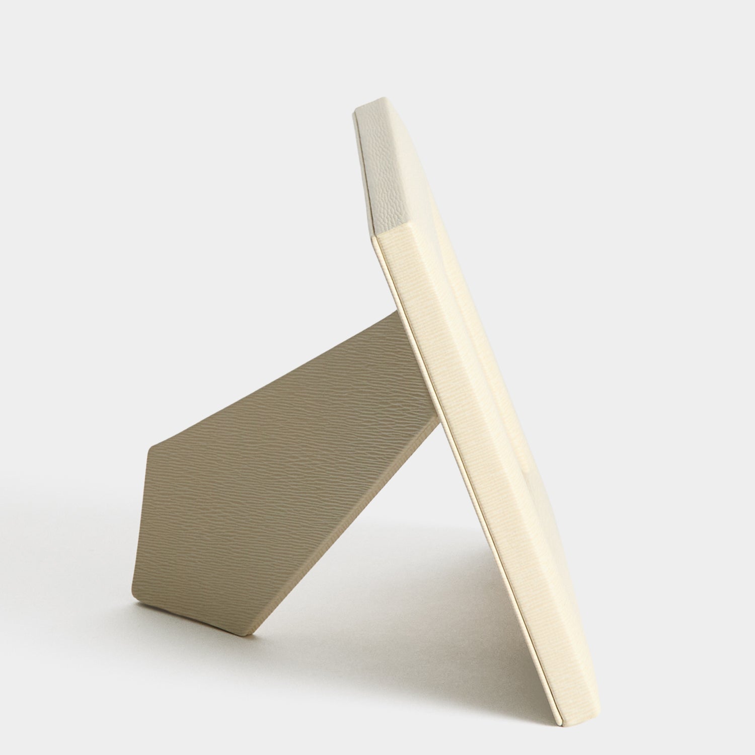 Bespoke Shaftesbury 6x4 Frame -

          
            London Grain in Bone -
          

          Anya Hindmarch EU
