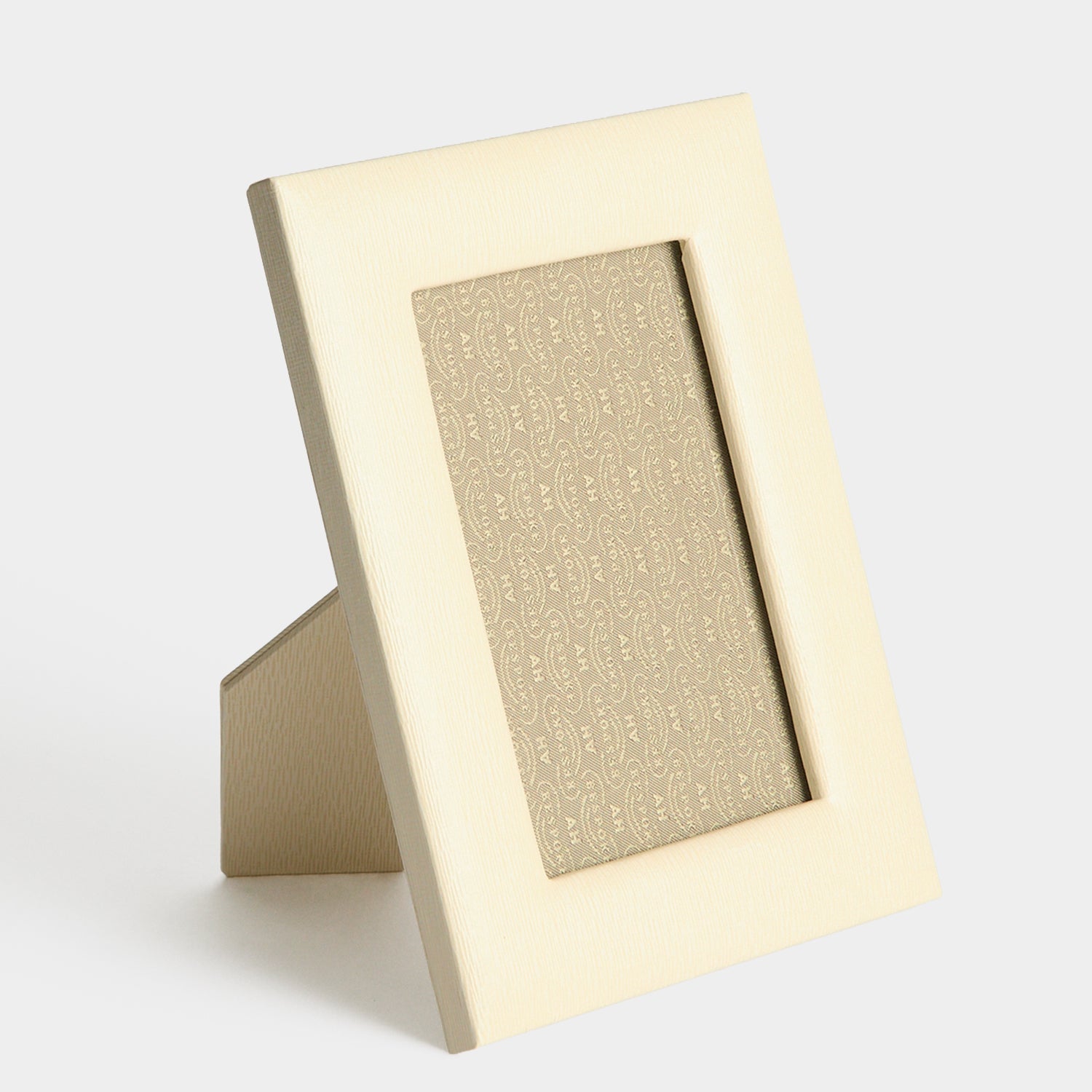 Bespoke Shaftesbury 6x4 Frame -

          
            London Grain in Bone -
          

          Anya Hindmarch EU
