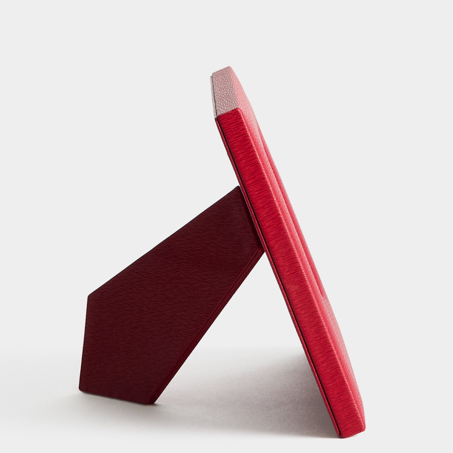 Bespoke Shaftesbury 6x4 Frame -

          
            London Grain in Red -
          

          Anya Hindmarch EU
