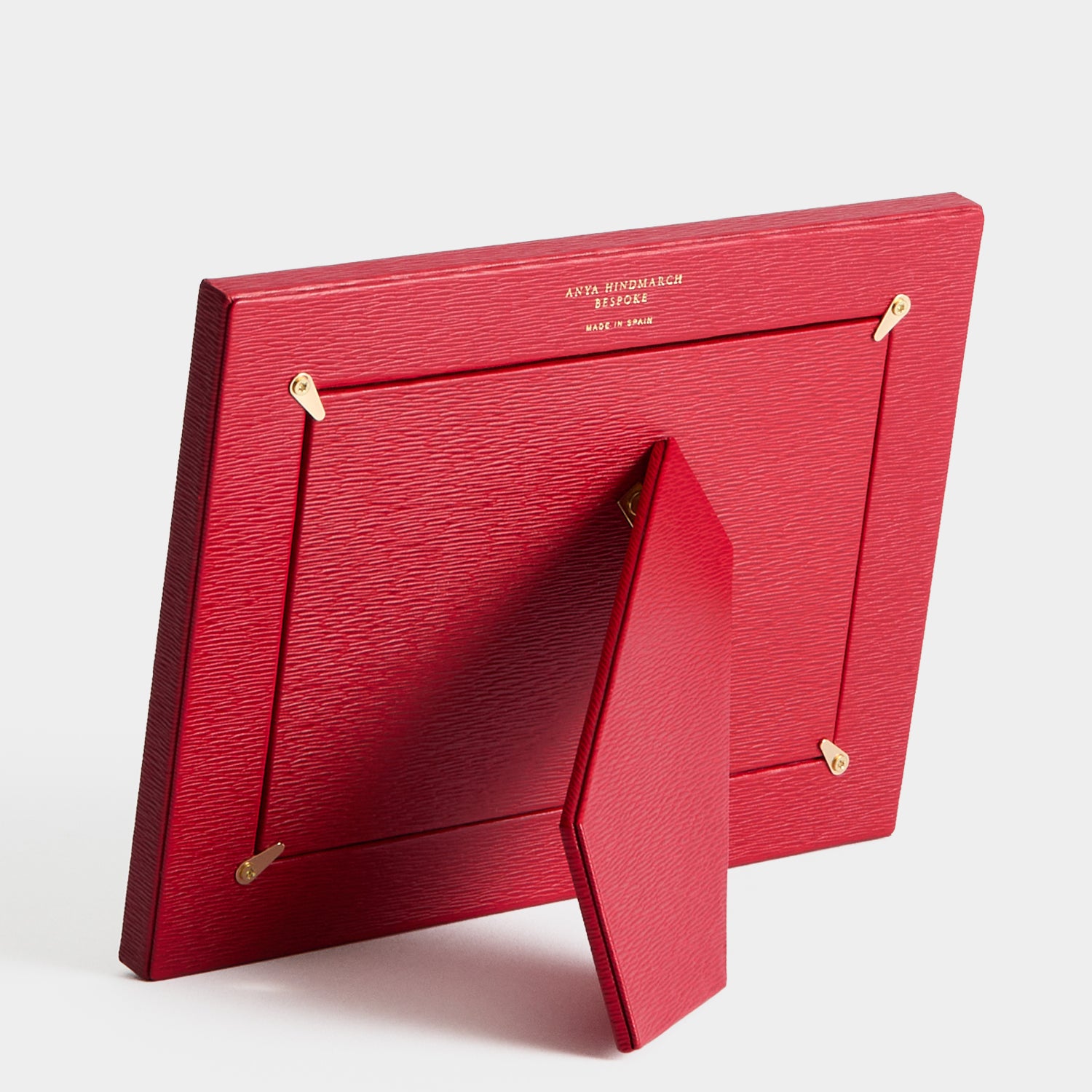 Bespoke Shaftesbury 6x4 Frame -

          
            London Grain in Red -
          

          Anya Hindmarch EU
