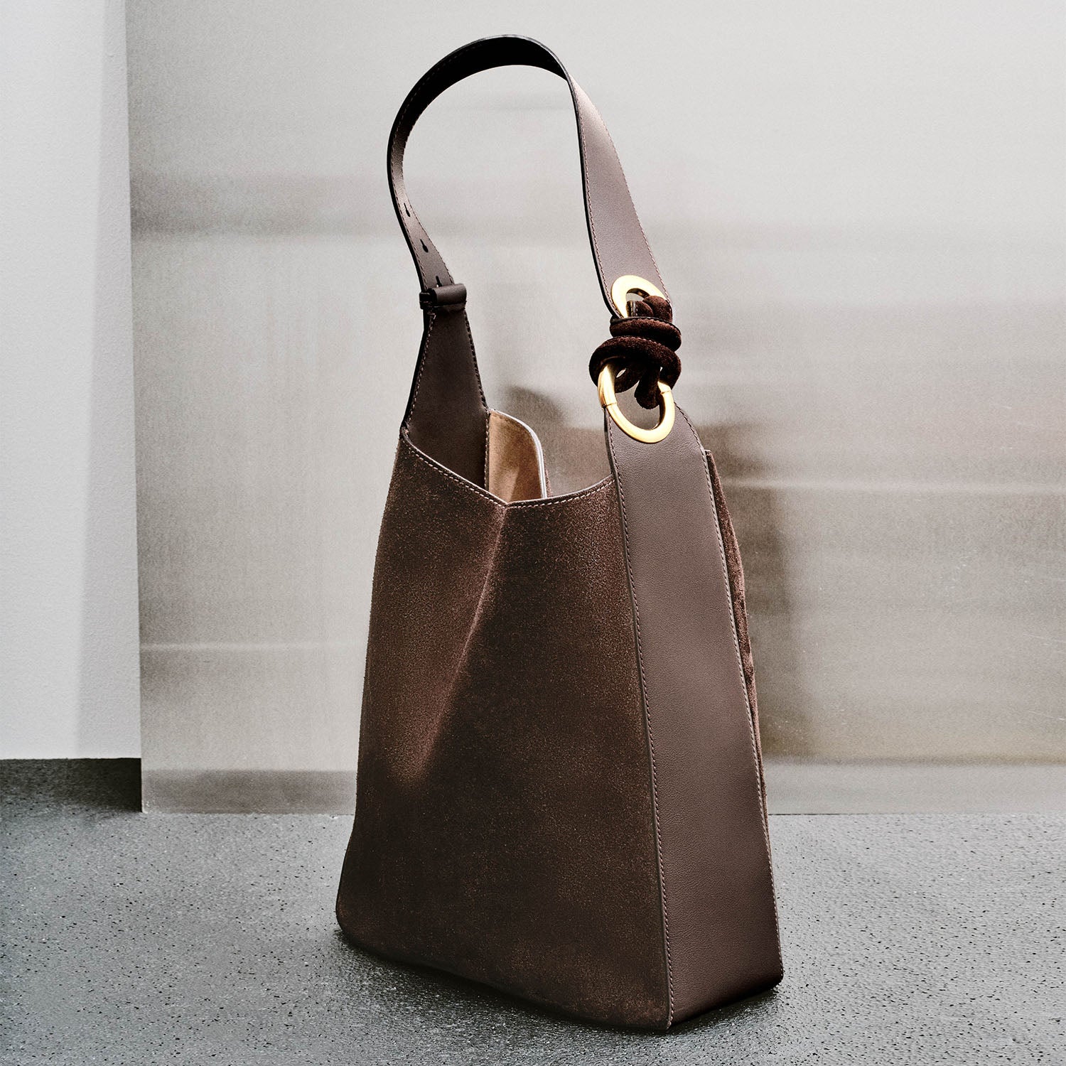 Ringo Shoulder Bag -

          
            Suede Leather in Truffle Brown -
          

          Anya Hindmarch EU
