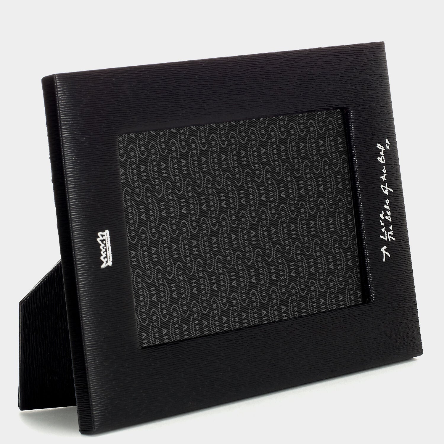 Bespoke Shaftesbury 5x7 Frame -

          
            London Grain in Black -
          

          Anya Hindmarch EU
