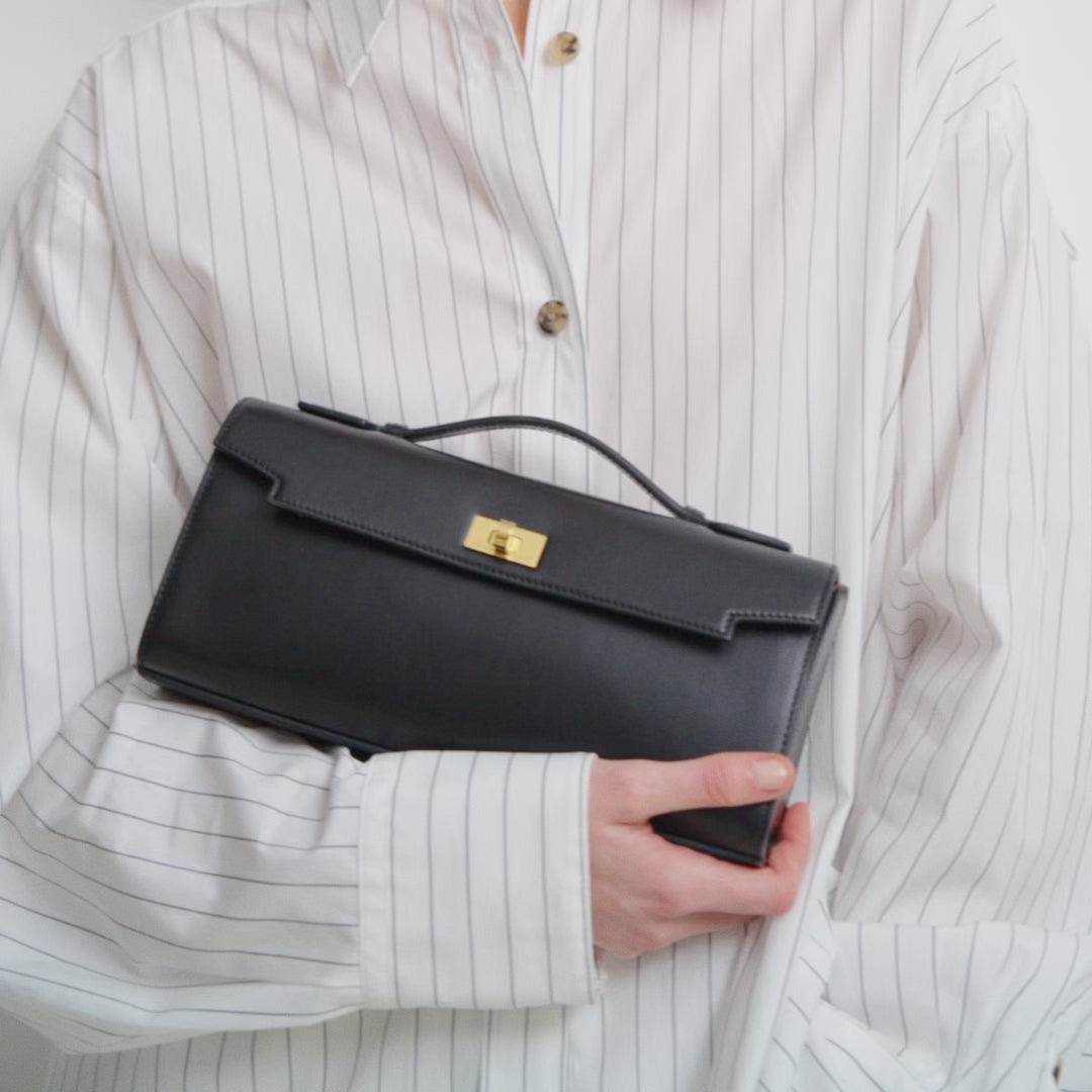 Mortimer Clutch -

          
            Calf Leather in Black -
          

          Anya Hindmarch EU
