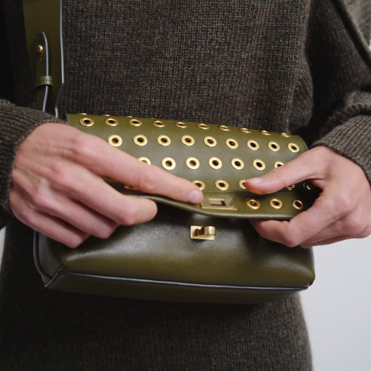 Mortimer Eyelet Cross-body -

          
            Smooth Leather in Bonsai Green -
          

          Anya Hindmarch EU
