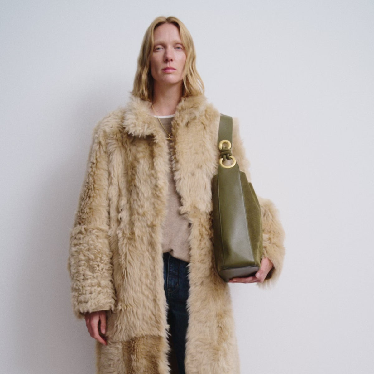 Ringo Shoulder Bag -

          
            Suede Leather in Truffle Brown -
          

          Anya Hindmarch EU
