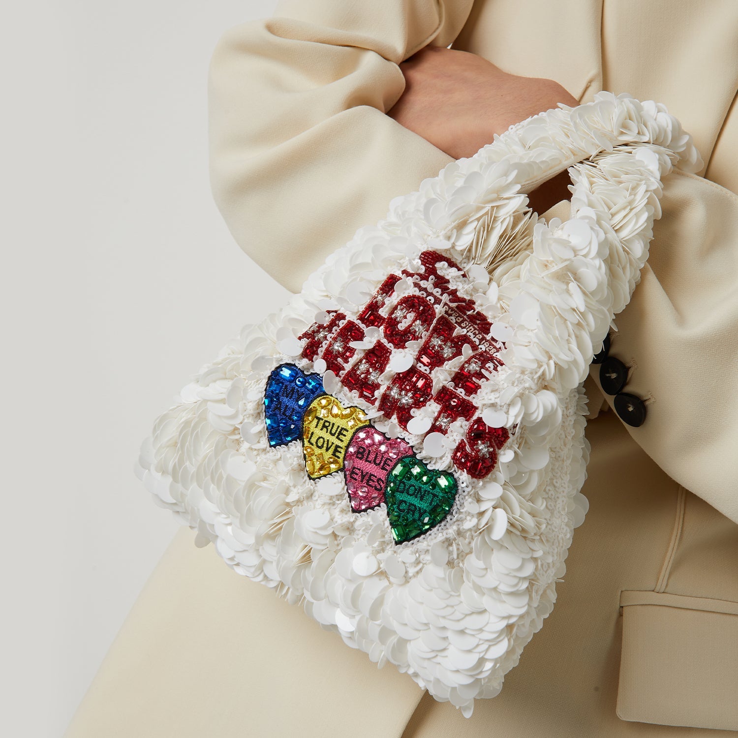 Anya Brands Love Hearts Tote -

                  
                    Sequins in Optic White -
                  

                  Anya Hindmarch EU
