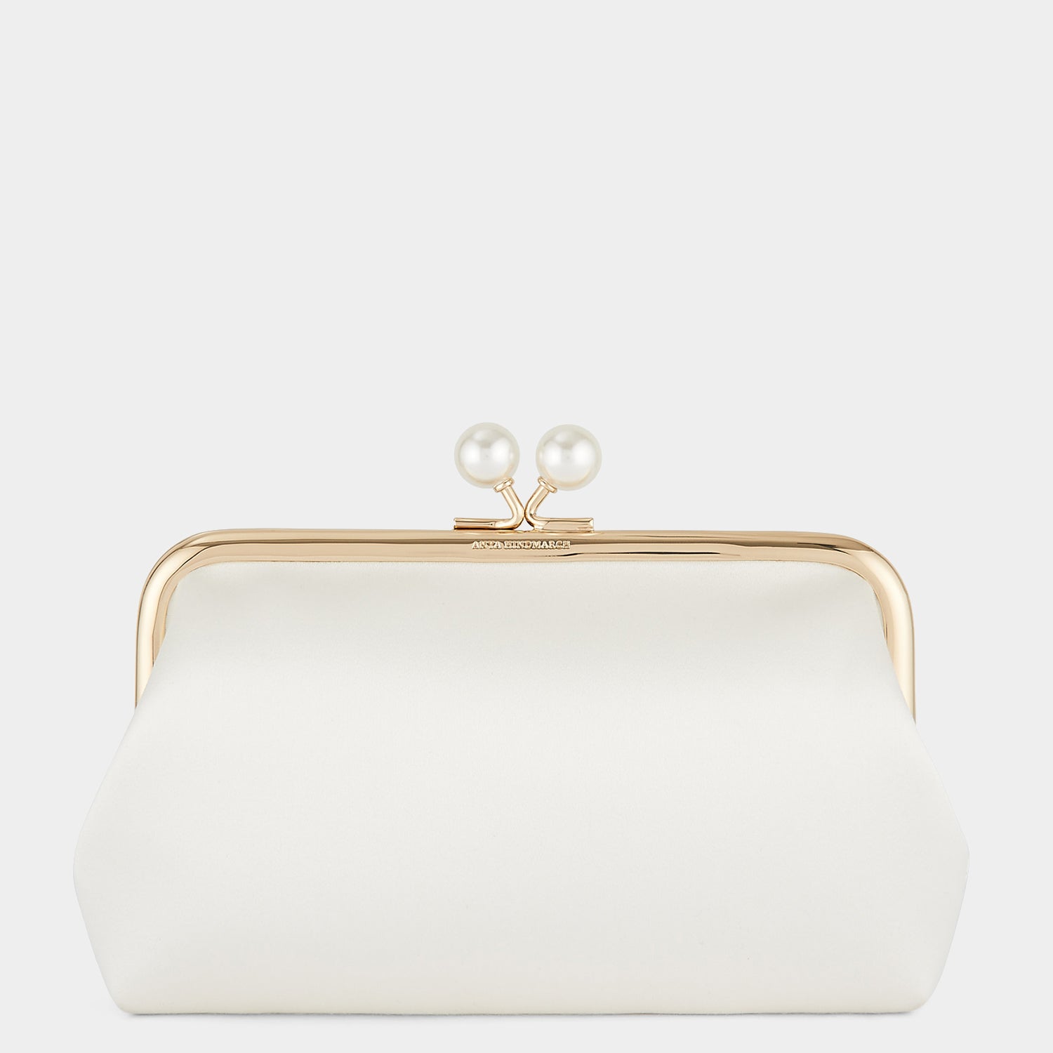 Pearls Maud Clutch -

                  
                    Recycled Satin in Ivory -
                  

                  Anya Hindmarch EU
