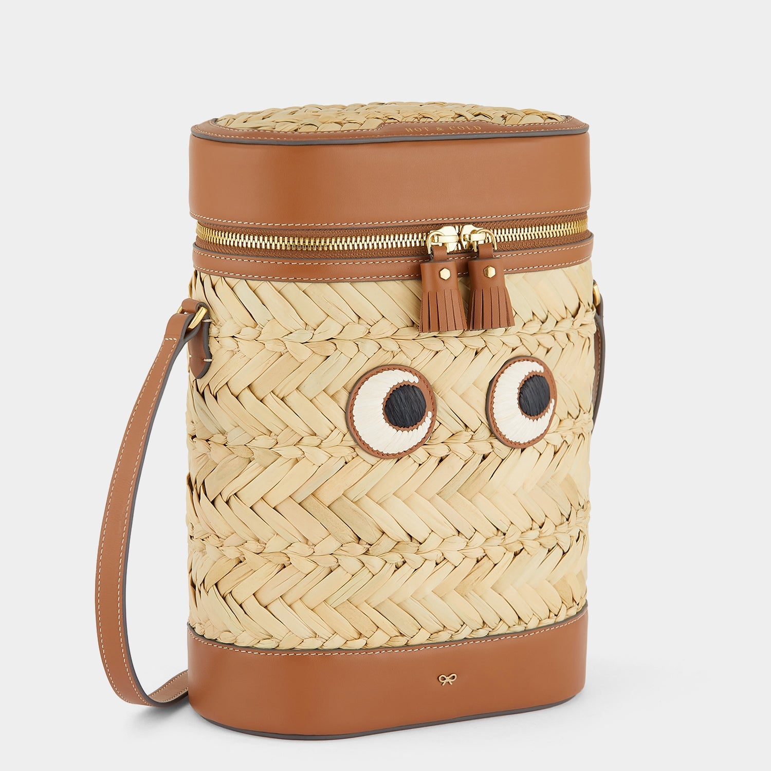 Eyes Flask Holder -

                  
                    Seagrass in Natural -
                  

                  Anya Hindmarch EU
