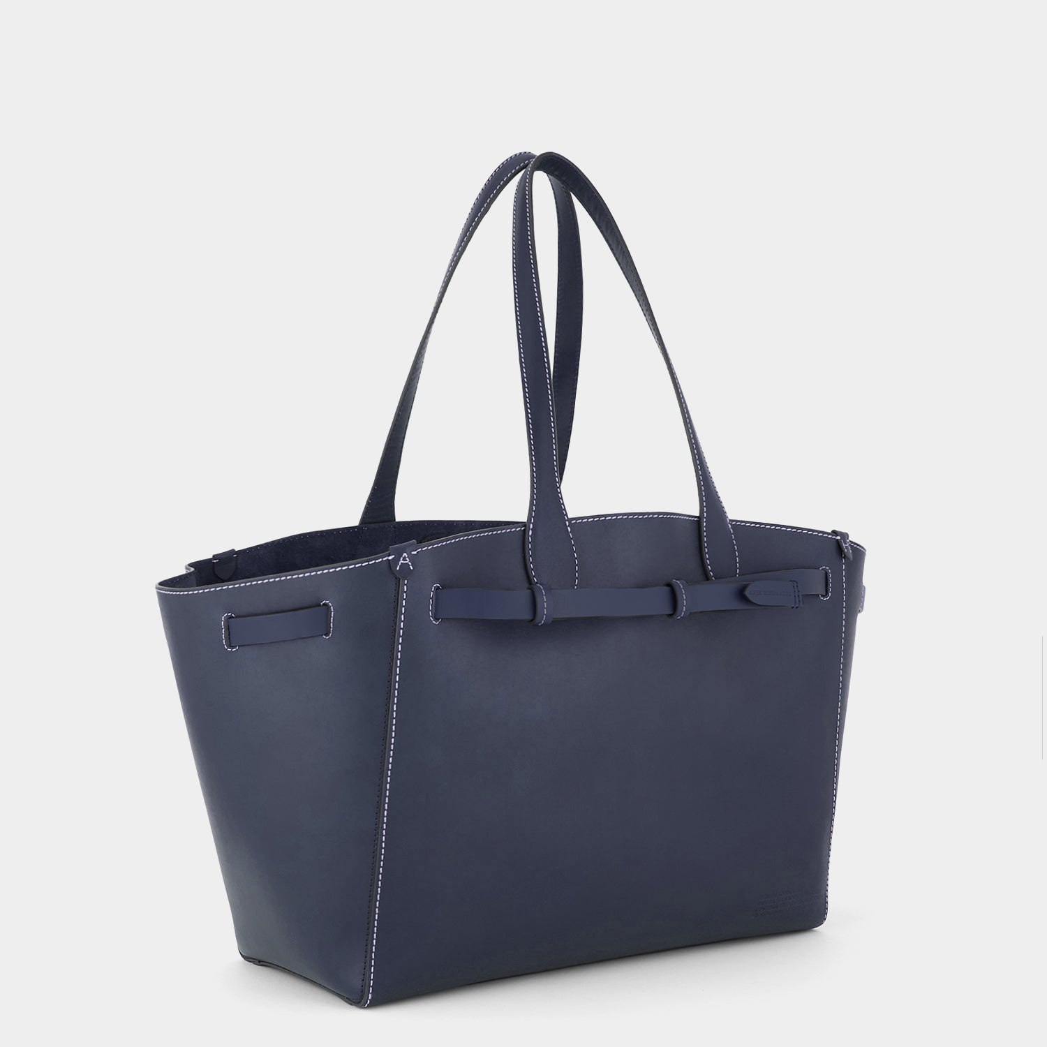 Return to Nature Tote -

                  
                    Compostable Leather in Marine -
                  

                  Anya Hindmarch EU
