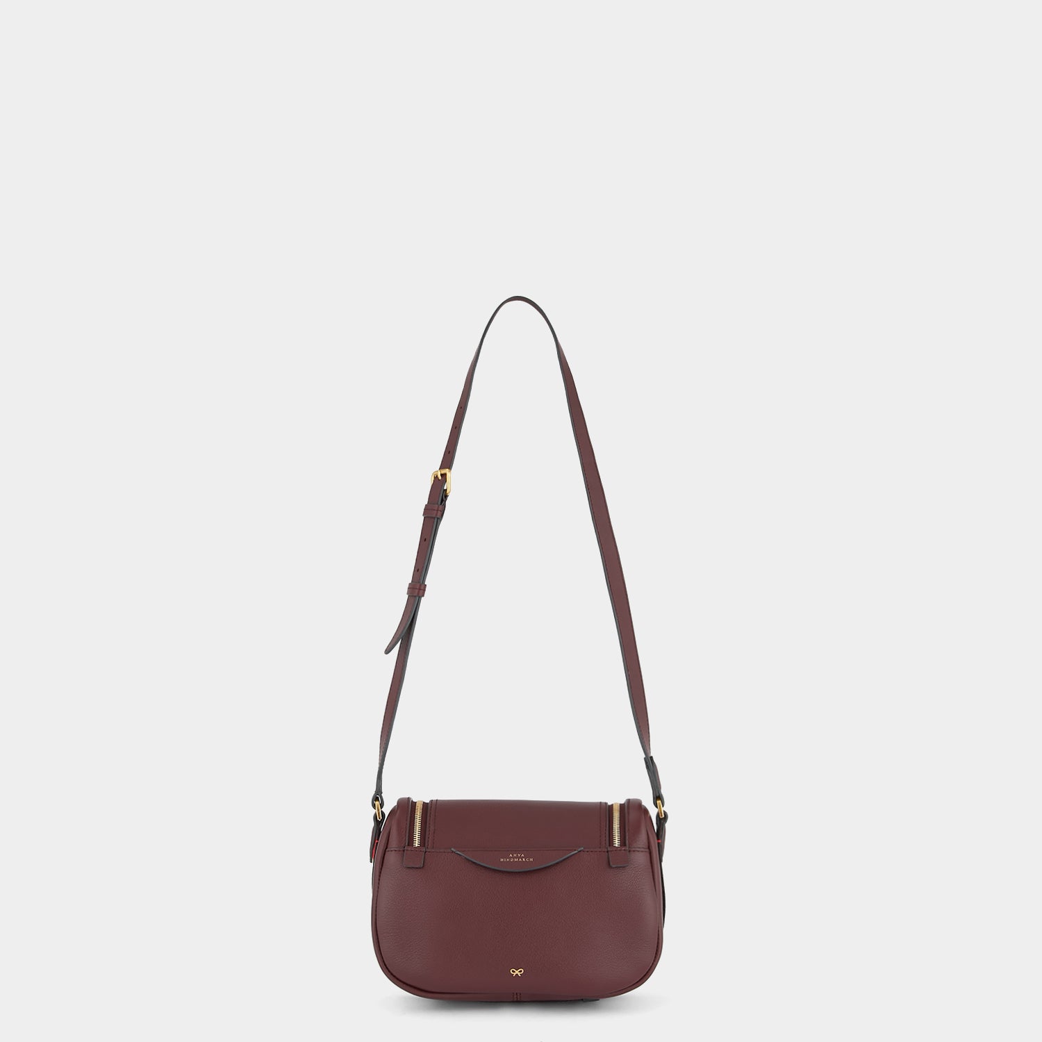 Small Vere Soft Satchel -

                  
                    Flat Leather in Medium Red -
                  

                  Anya Hindmarch EU
