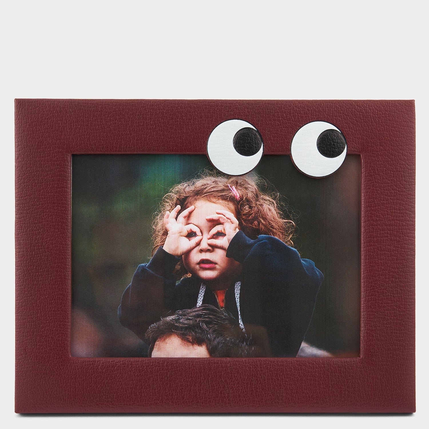 5x7 Landscape Eyes Frame -

                  
                    Capra in Medium Red -
                  

                  Anya Hindmarch EU
