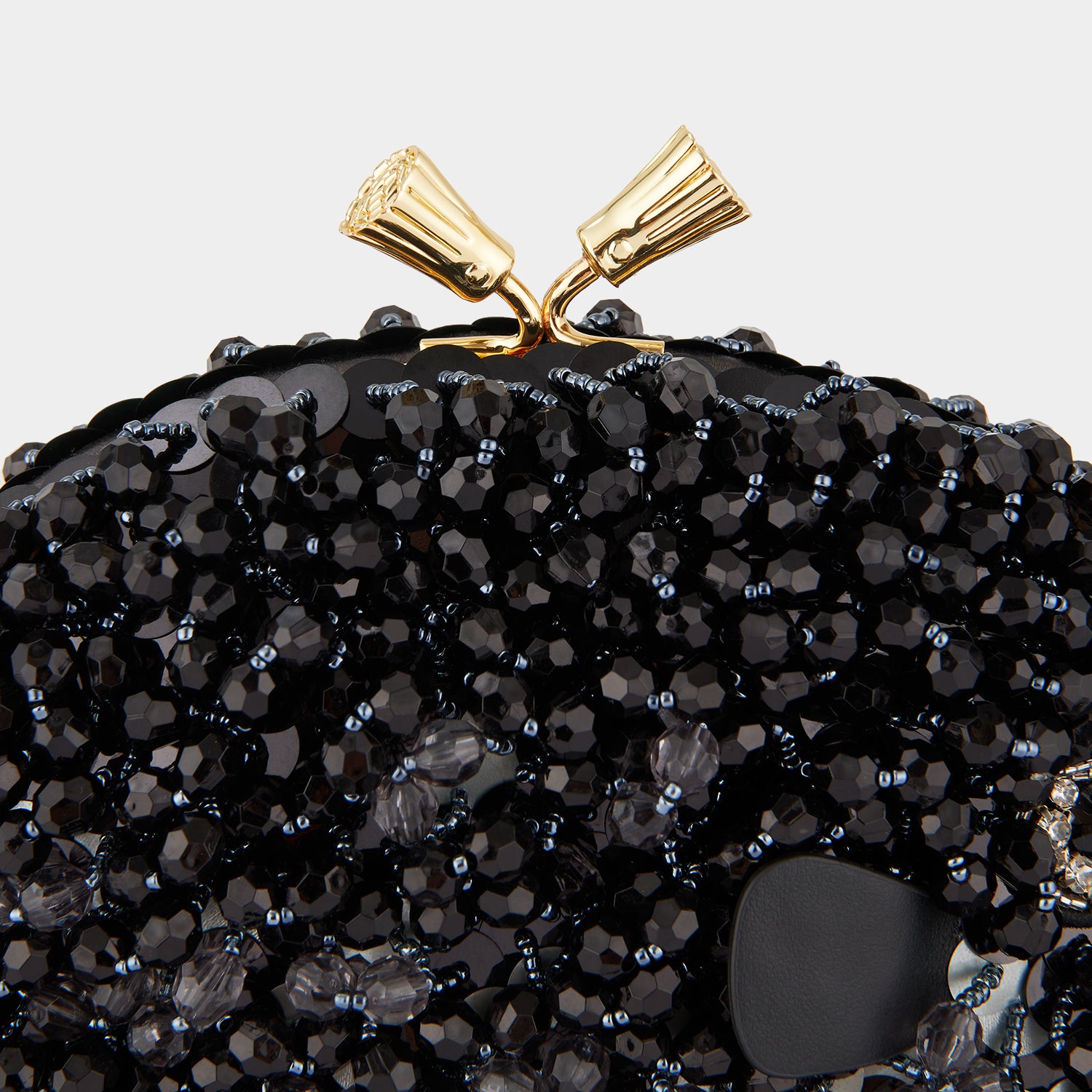 Fish Maud Tassel Clutch -

                  
                    Beads in Black -
                  

                  Anya Hindmarch EU
