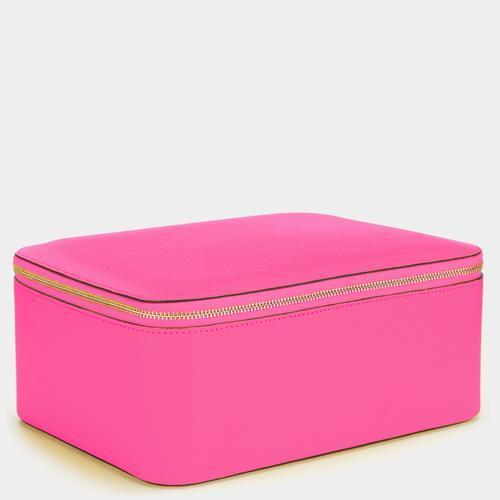 Boobs Wow Box XL -

                  
                    Capra in Pink -
                  

                  Anya Hindmarch EU

