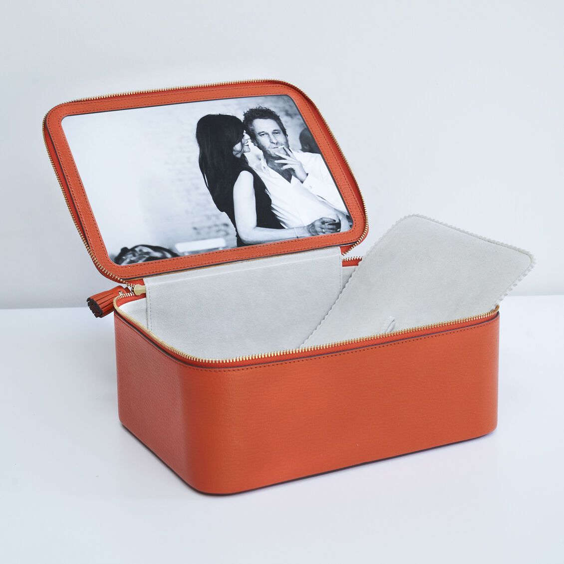 Bespoke XL Keepsake Box -

                  
                    Capra in Clementine -
                  

                  Anya Hindmarch EU
